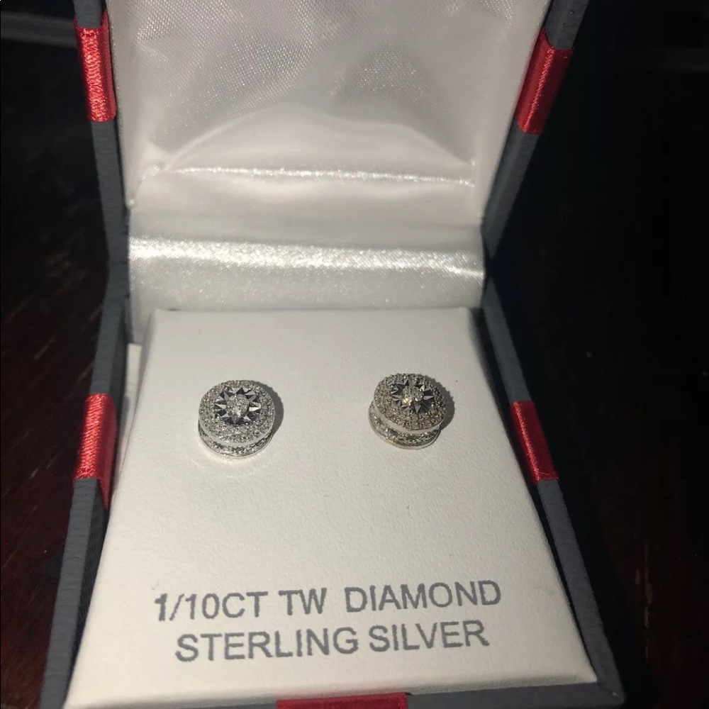 1/10 Ct diamond earrings